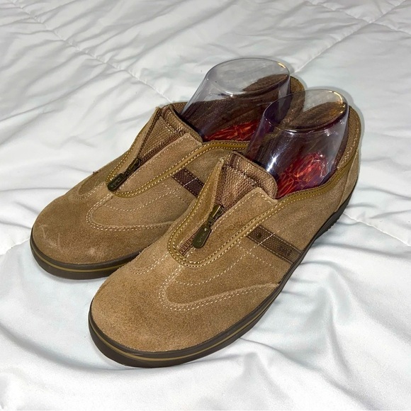 Keds Suede Sneakers Size 7 Brown Tan Slip On Zip Walking Shoes Loafers - Picture 1 of 10